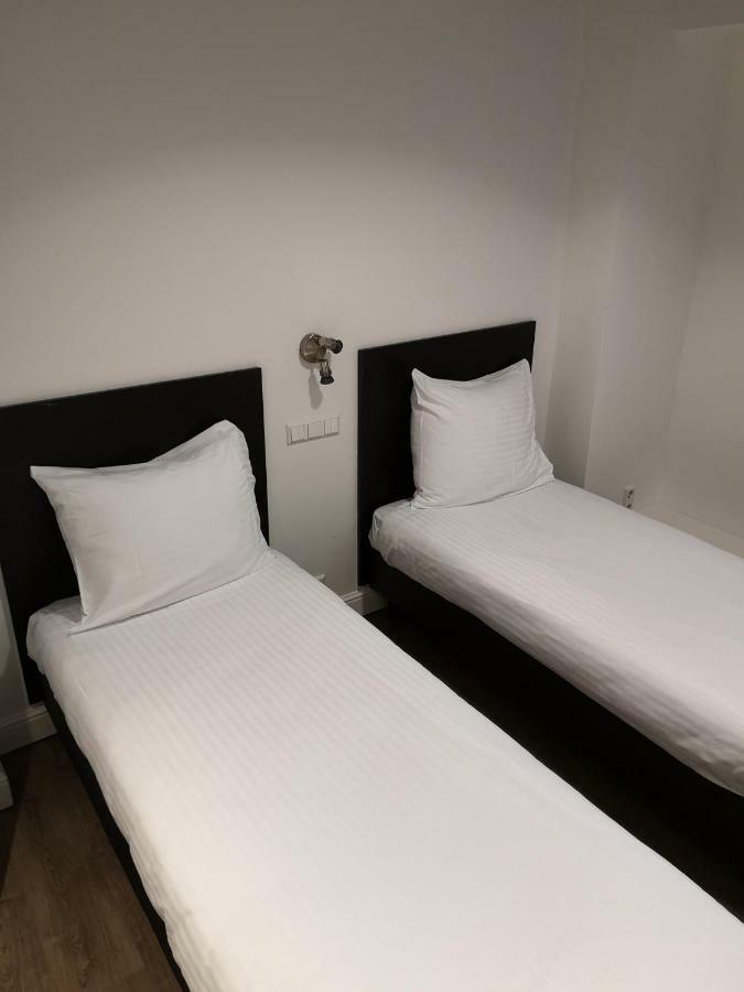 Hotel De Lis Lisse Extérieur photo